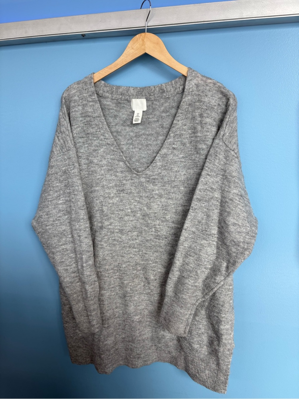 H&M Heather Gray V-Neck Women's Sweater